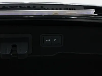 Audi A8 2022, 23000 км, за 88240.37 USD - фото 26