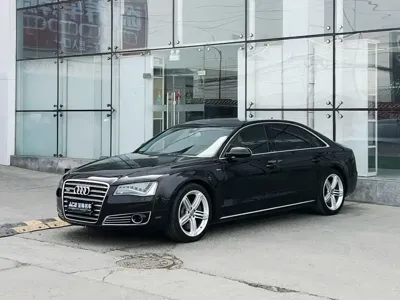 Audi A8 · 2012 год