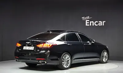 Hyundai Genesis 2016, 178332 км, за 4951.14 USD