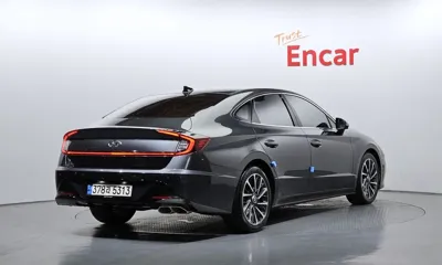 Hyundai Sonata 2021, 98434 км, за 11376.19 USD