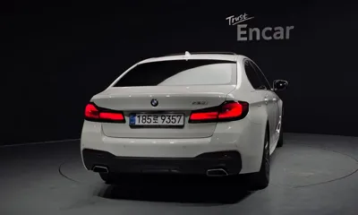 BMW 5-Series 2021, 30708 км, за 24503.29 USD