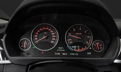 BMW 3-Series 2016, 121782 км, за 8125.85 USD - фото 8