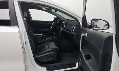 Kia Sportage 2020, 52941 км, за 13609.42 USD - фото 17