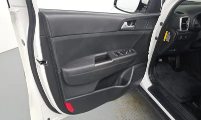Kia Sportage 2020, 52941 км, за 13609.42 USD - фото 24