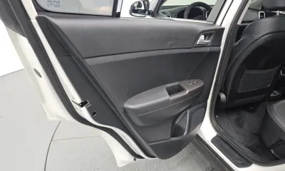 Kia Sportage 2020, 52941 км, за 13609.42 USD - фото 25