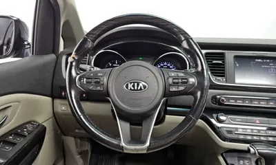 Kia Canival 2019, 119886 км, за 9813.58 USD - фото 13