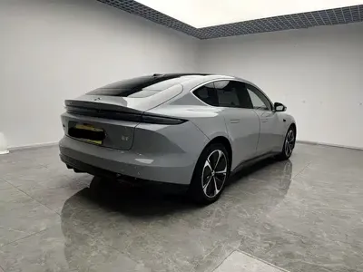 Nio ET5 2025, 9800 км, за 28692.79 USD