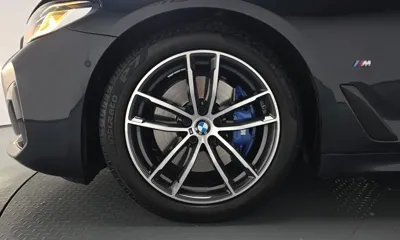 BMW 5-Series 2023, 36366 км, за 27128.21 USD