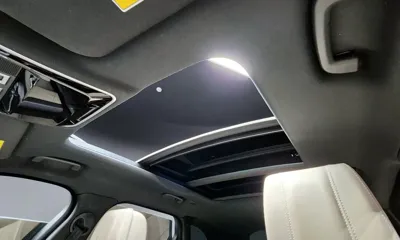 Land Rover Range Rover Velar 2018, 112958 км, за 20145.36 USD - фото 18