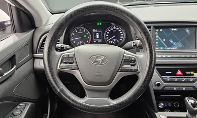 Hyundai Avante 2018, 88876 км, за 7811.47 USD - фото 13
