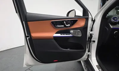 Mercedes-Benz GLC-Class 2025, 18347 км, за 46798.4 USD - фото 24