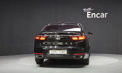 Kia K7 2018, 108793 км, за 7601.8 USD
