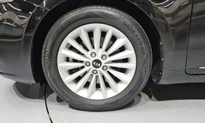 Kia K7 2018, 108793 км, за 7601.8 USD