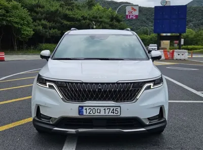 Kia Canival 2023, 59000 км, за 17451.32 USD