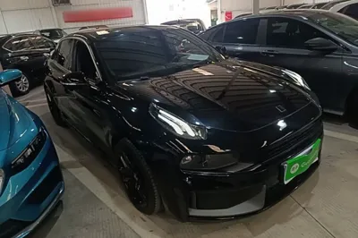 Lynk & Co 03 2022, 33000 км, за 14950 USD - фото 3