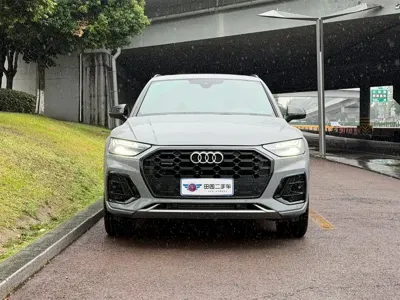 Audi Q5L 2025, 5600 км, за 35137.64 USD