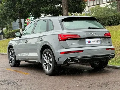 Audi Q5L 2025, 5600 км, за 35137.64 USD
