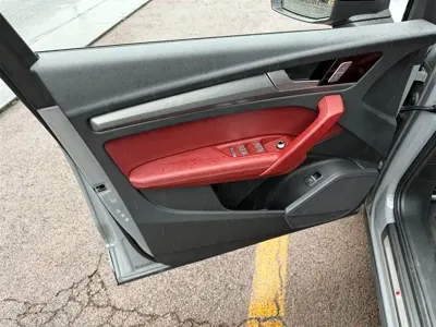 Audi Q5L 2025, 5600 км, за 35137.64 USD - фото 6