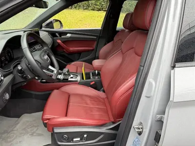 Audi Q5L 2025, 5600 км, за 35137.64 USD - фото 8