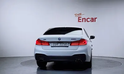 BMW 5-Series 2017, 87633 км, за 16836.76 USD
