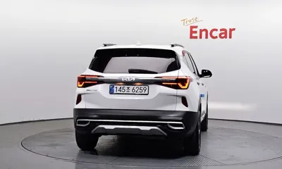 Kia Seltos 2023, 65323 км, за 12450.32 USD