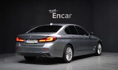 BMW 5-Series 2023, 49723 км, за 21935.91 USD