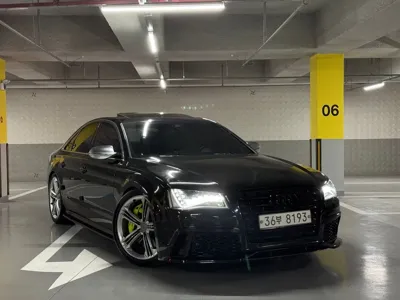 Audi S8 · 2014 год