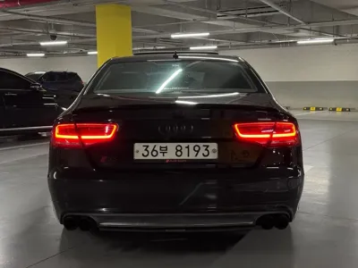Audi S8 2014, 158000 км, за 12793.75 USD