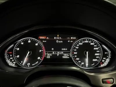 Audi S8 2014, 158000 км, за 12793.75 USD