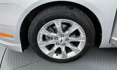 Ford Fusion 2011, 119781 км, за 1241.46 USD