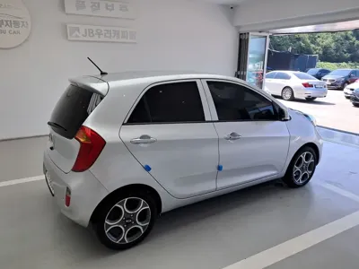 Kia Morning 2014, 48258 км, за 3185.33 USD