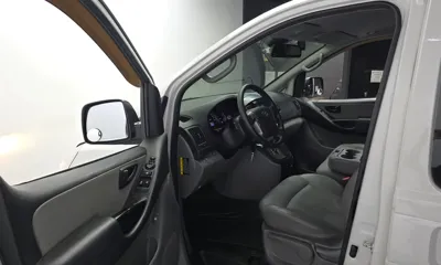 Hyundai Starex 2017, 121838 км, за 7155.05 USD - фото 10
