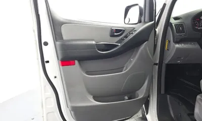 Hyundai Starex 2017, 121838 км, за 7155.05 USD - фото 24