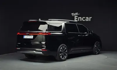 Kia Canival 2023, 29913 км, за 208.37 USD