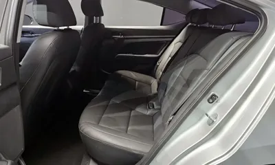 Hyundai Avante 2018, 56878 км, за 7700.78 USD - фото 12