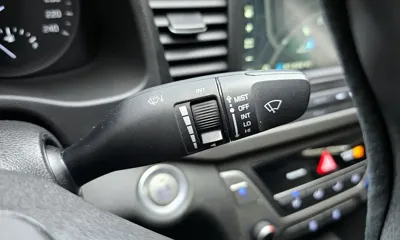 Hyundai Avante 2018, 56878 км, за 7700.78 USD - фото 19