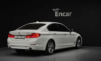 BMW 5-Series 2018, 133822 км, за 11709.61 USD