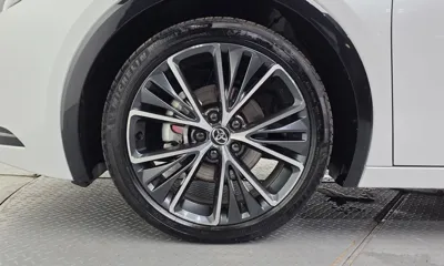 Toyota Prius 2026, 4746 км, за 26913.48 USD