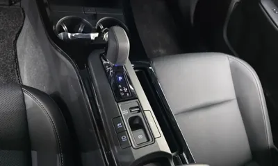 Toyota Prius 2026, 4746 км, за 26913.48 USD - фото 9