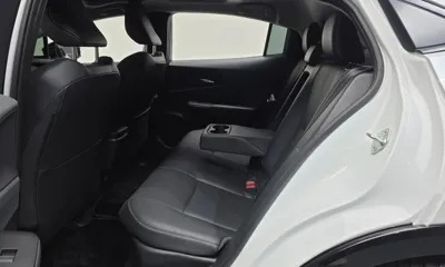 Toyota Prius 2026, 4746 км, за 26913.48 USD - фото 12