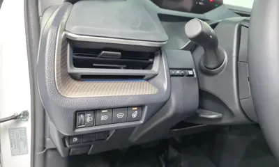 Toyota Prius 2026, 4746 км, за 26913.48 USD - фото 30