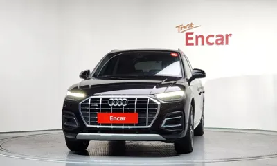 Audi Q5 2021, 46683 км, за 26158.92 USD