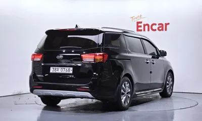 Kia Canival 2016, 90246 км, за 7220.69 USD