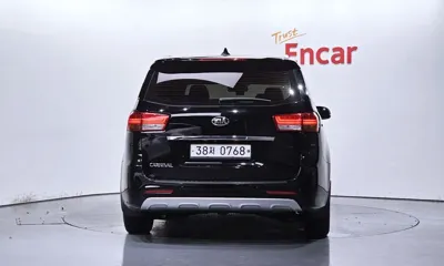 Kia Canival 2016, 90246 км, за 7220.69 USD