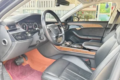 Audi A8 2019, 138500 км, за 49842 USD - фото 11