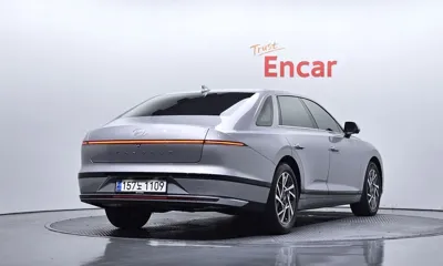 Hyundai Grandeur 2023, 22040 км, за 19764.69 USD