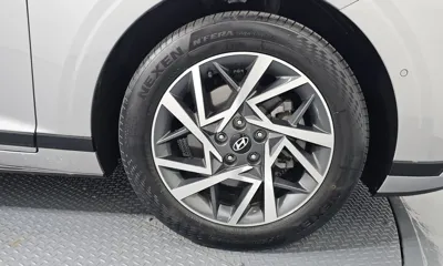 Hyundai Grandeur 2023, 22040 км, за 19764.69 USD - фото 21