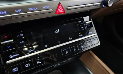 Hyundai Grandeur 2023, 22040 км, за 19764.69 USD - фото 31