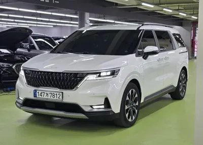 Kia Canival · 2023 год