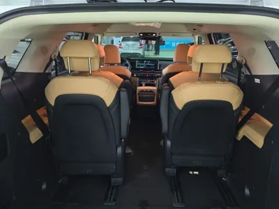 Kia Canival 2023, 74300 км, за 16187.64 USD - фото 18